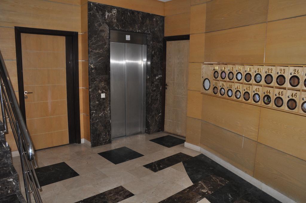 Val Fleuri Apartment With Balcony, Casablanca Exterior photo